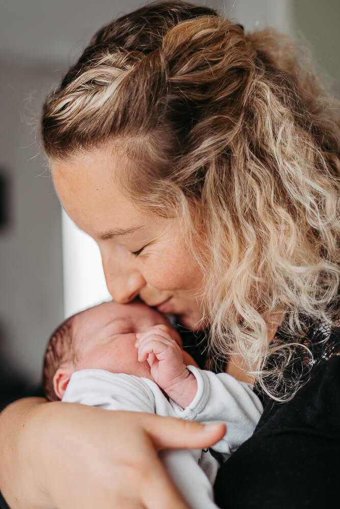 Newbornshooting-Fotografin-Weißenburg-Umgebung-Julia-Lux-Julias Fotowerkstatt