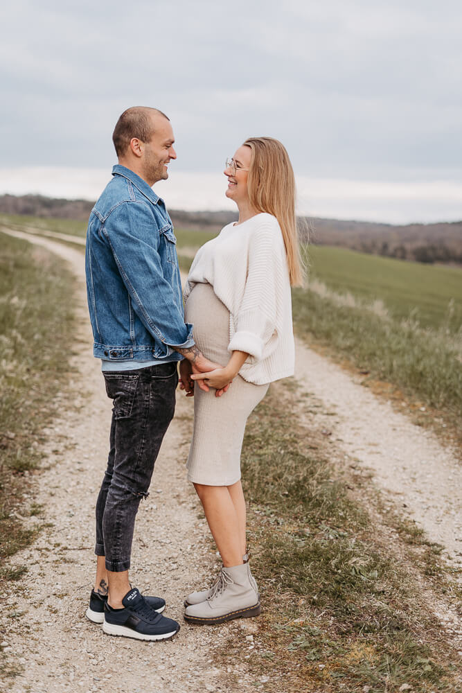 Babybauchshooting-Babybauchfotografie-Julia-Fotografin-Weißenburg