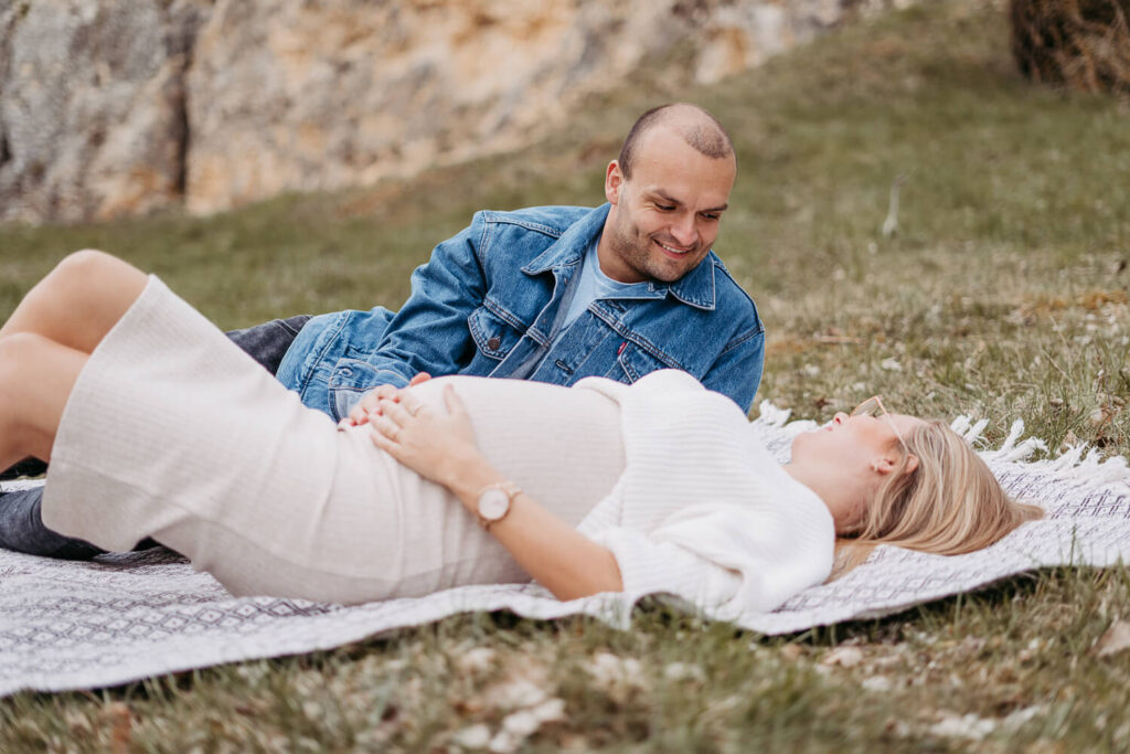 Babybauchshooting-Babybauchfotografie-Julia-Fotografin-Weißenburg