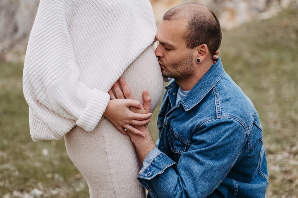 Babybauchshooting-Babybauchfotografie-Julia-Fotografin-Weißenburg