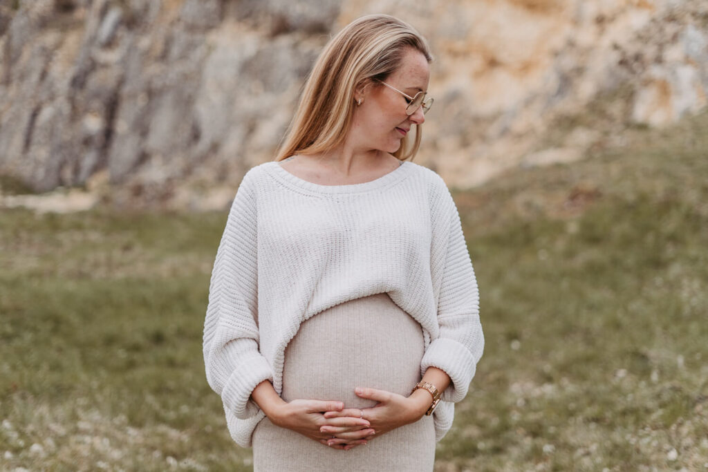 Babybauchshooting-Babybauchfotografie-Julia-Fotografin-Weißenburg