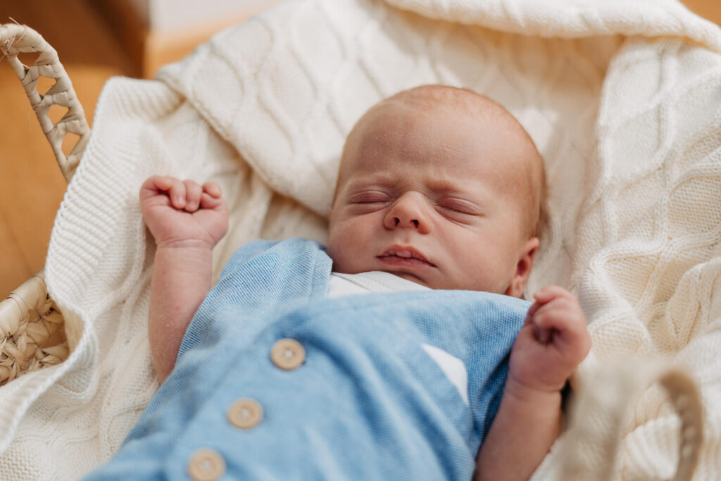 Newbornshooting-Newbornfotografie-Julia-Fotografin-Weißenburg