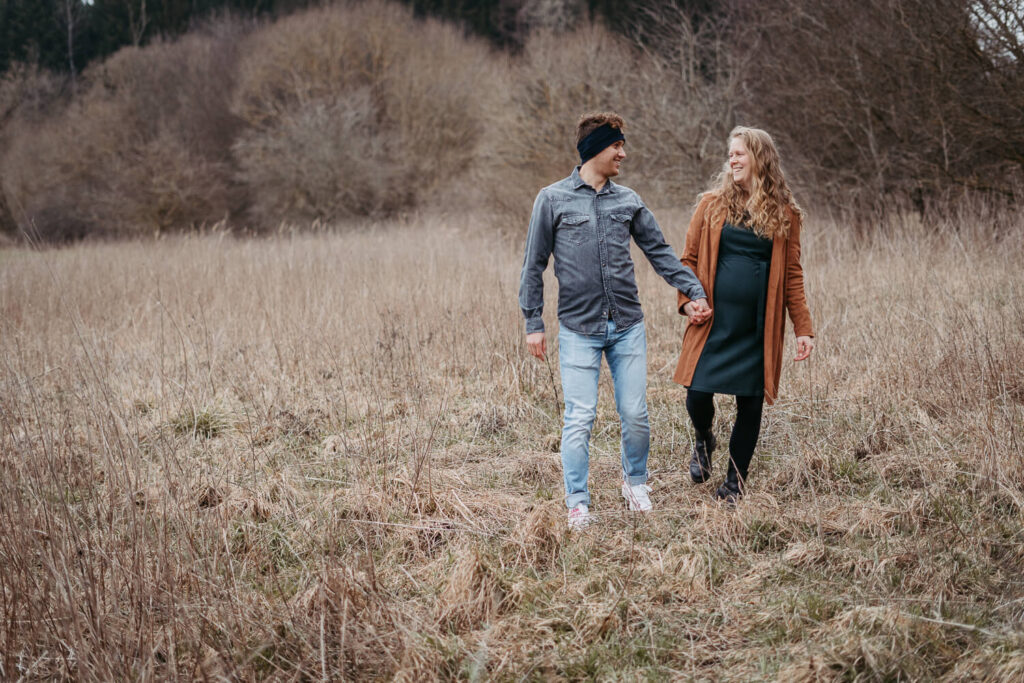 Babybauchshooting-Babybauchfotografie-Julia-Fotografin-Weißenburg