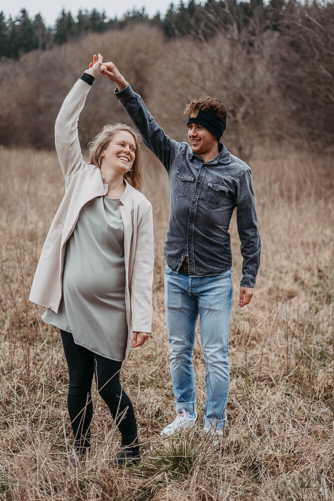 Babybauchshooting-Babybauchfotografie-Julia-Fotografin-Weißenburg